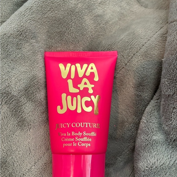 Juicy Couture Other - Juicy Couture Viva La Juicy Body Soufflé - Pink